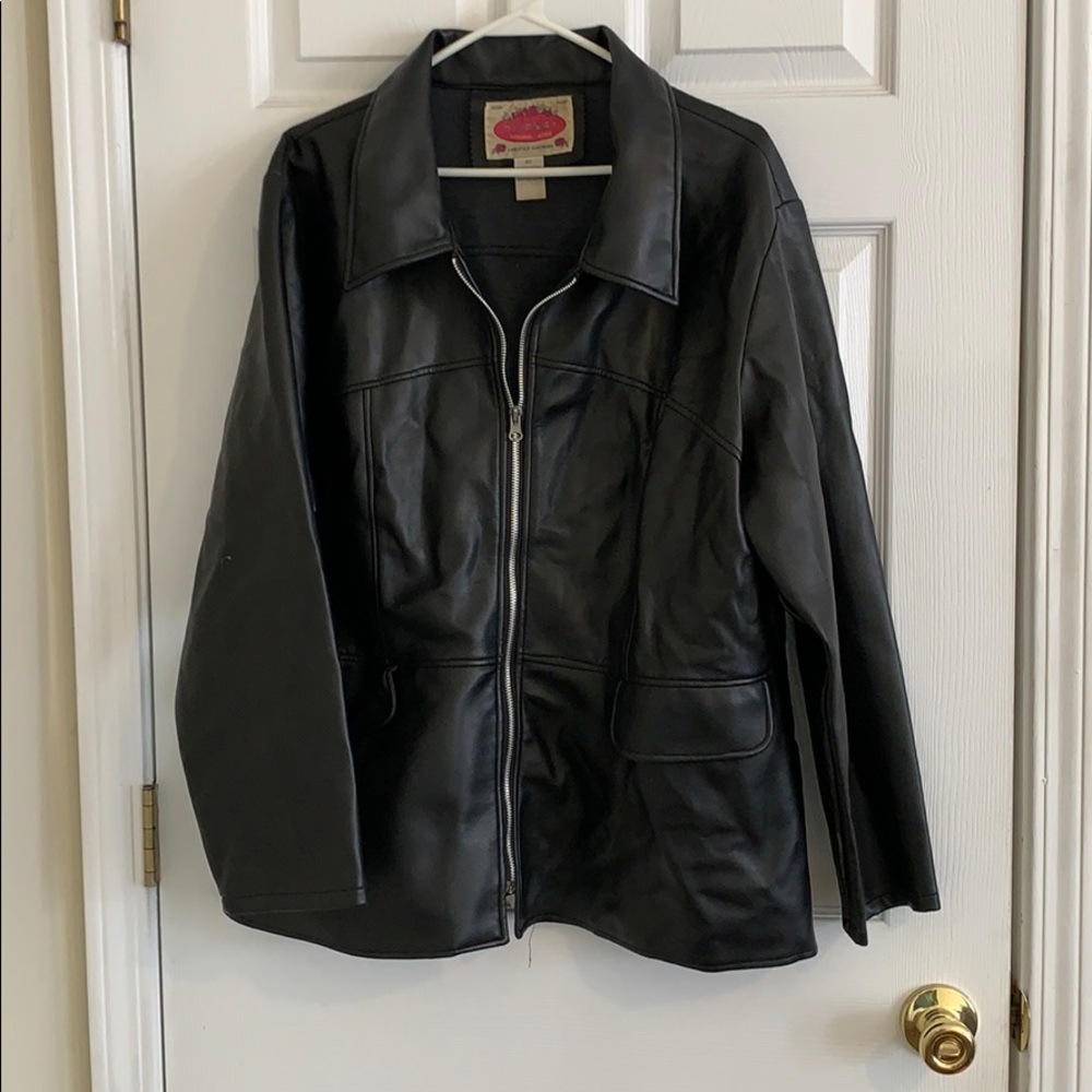 Women’s leather jacket